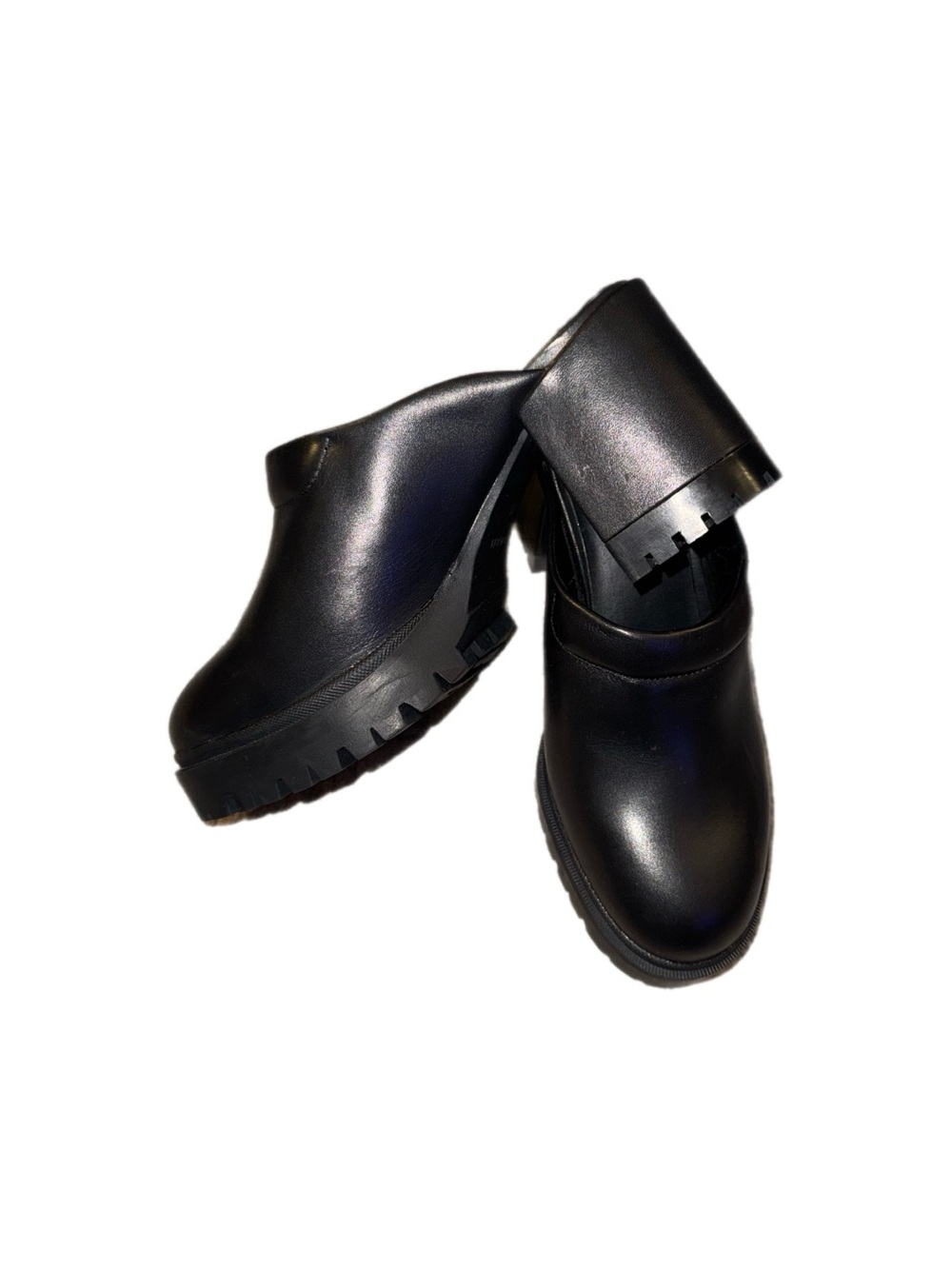 Mint condition Women's aerosoles emon Black leather mules size 5.5